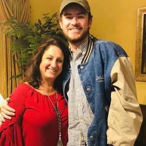 Meet your Posher, Lee